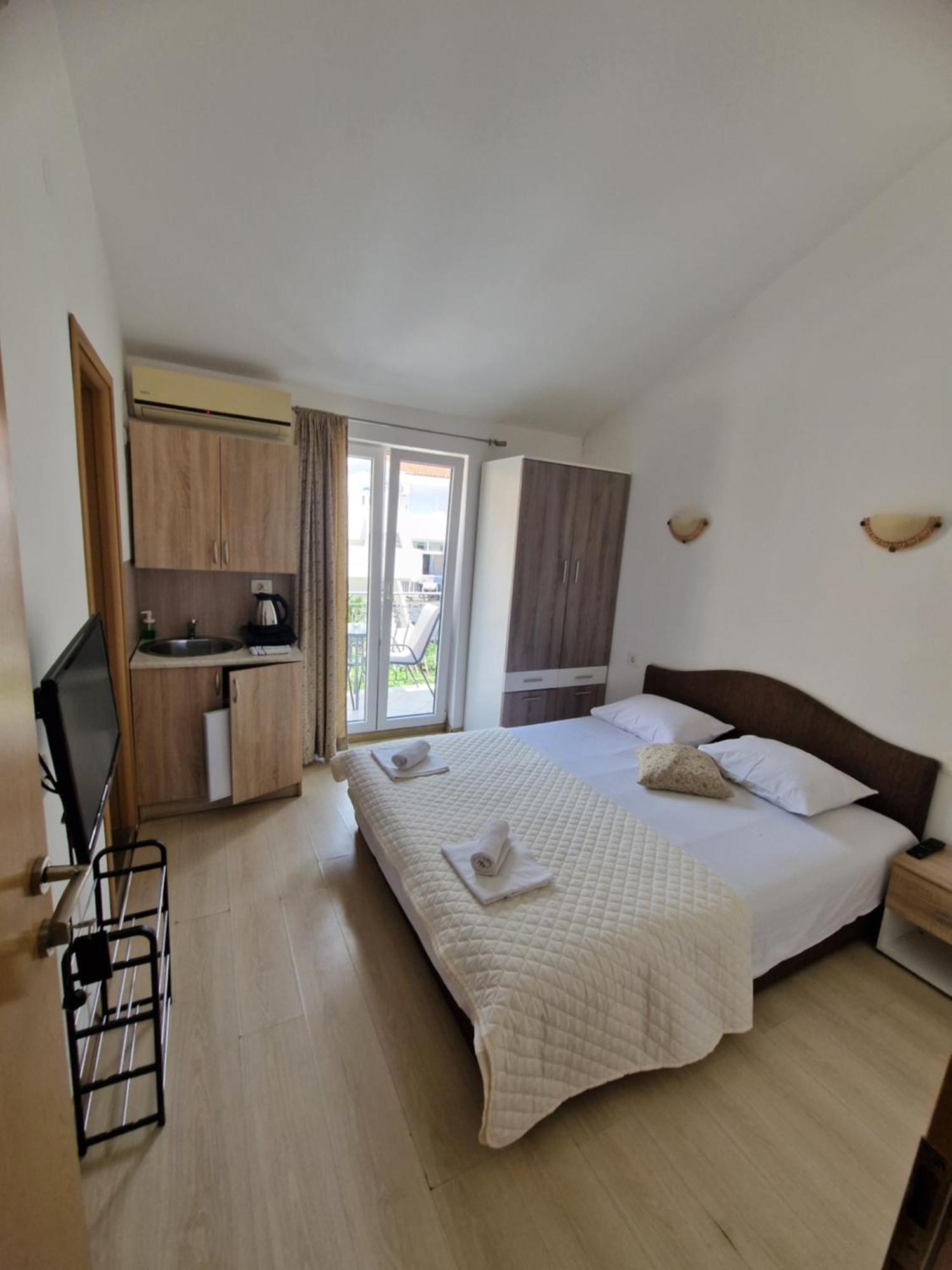 Guest House Damjana Budva Eksteriør billede