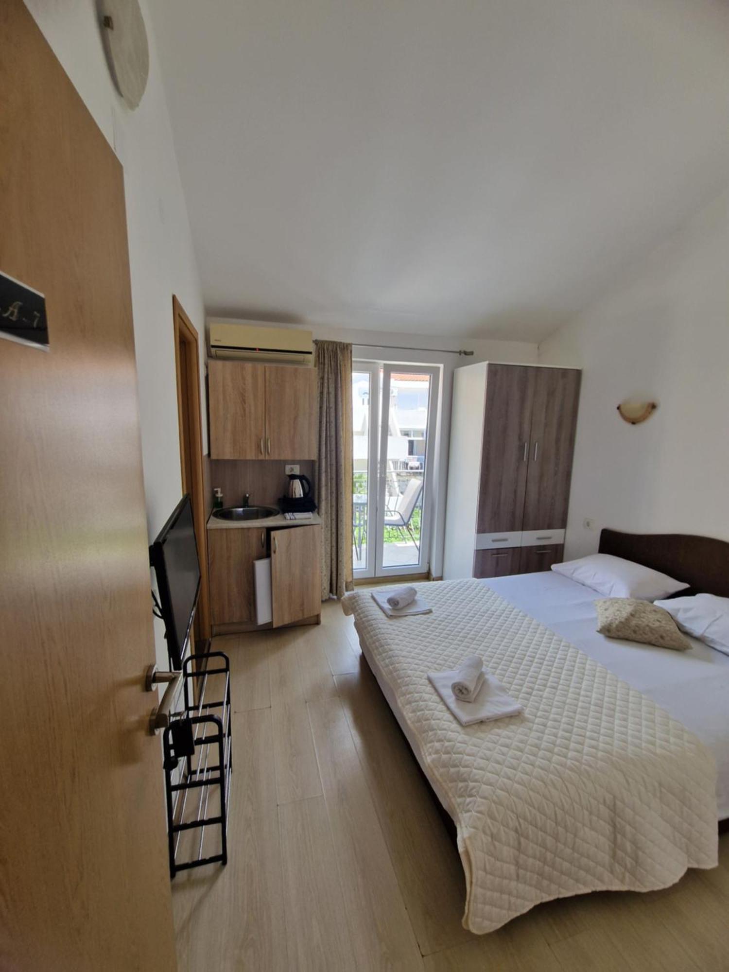Guest House Damjana Budva Eksteriør billede